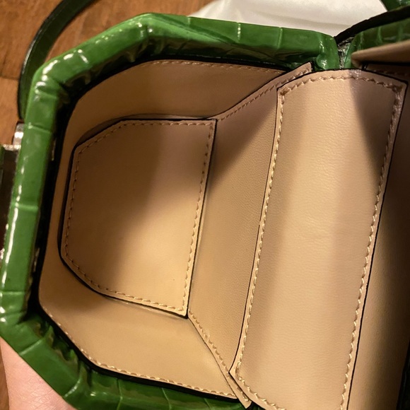 Two brand new Crocodile pattern bags - Picture 6 of 12